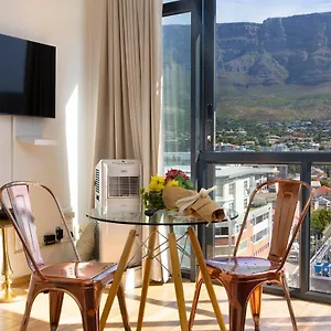 midtown-rentals-at-the-four-seasons.hotels-capetown.com/